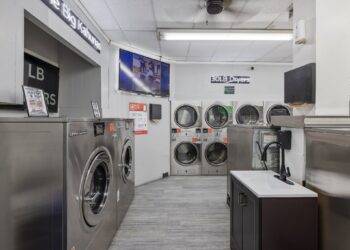 Towel Cleaning Services: Keeping Your Business Fresh and Hygienic